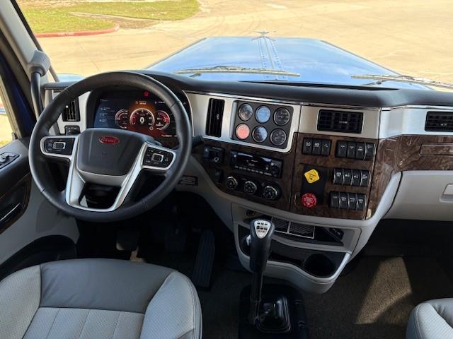 2027 Peterbilt 589-11