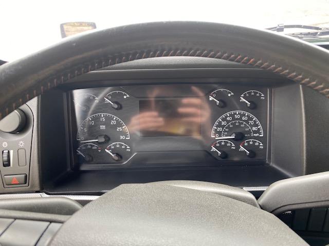 2022 Volvo VNL64T760-16