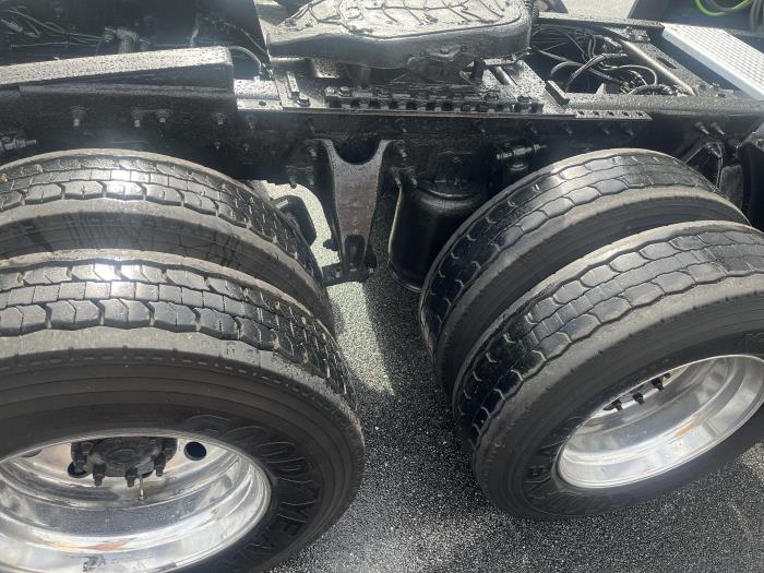 2019 International LT625-9