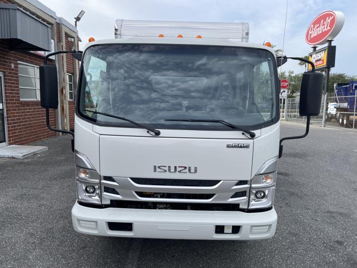 2027 Isuzu NPR — photo 7