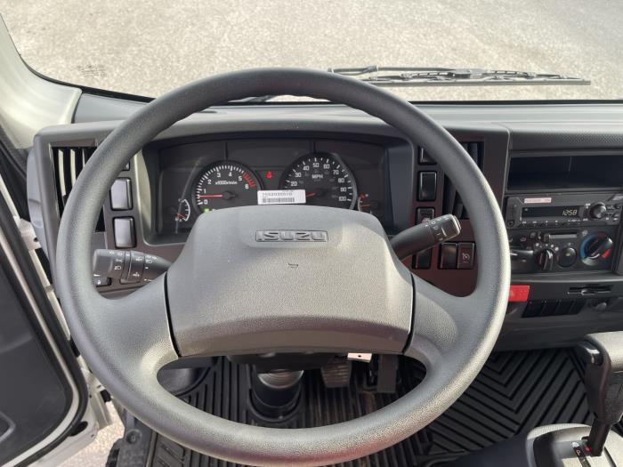 2027 Isuzu NPR — photo 13
