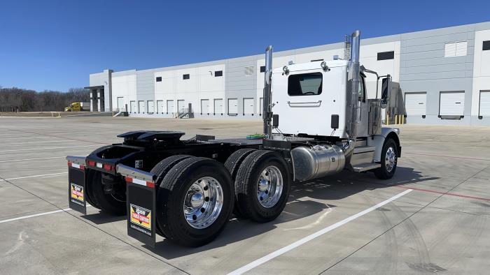 2027 Peterbilt 589-5