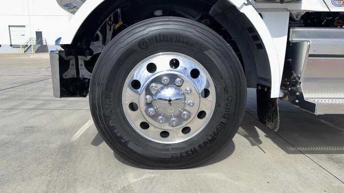 2027 Peterbilt 589-10