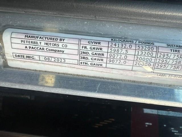 2024 Peterbilt 389-3