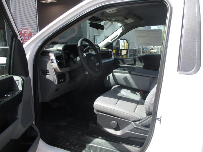2026 Ford F-550-10