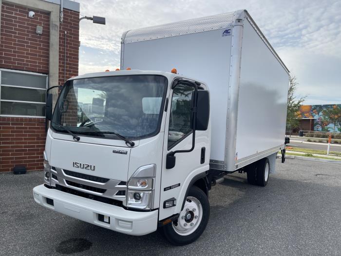 2025 Isuzu NRR-2