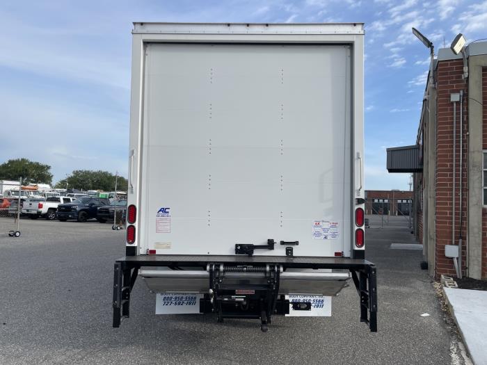 2025 Isuzu NRR-4