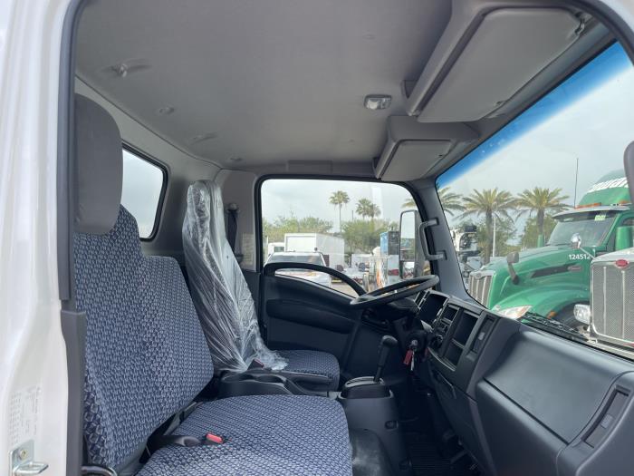 2025 Isuzu NRR-11