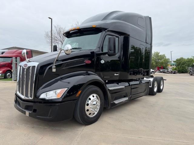 2022 Peterbilt 579-1