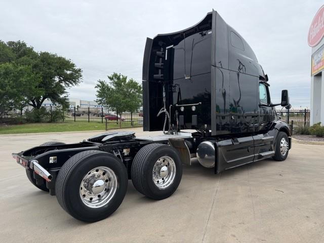 2022 Peterbilt 579-7
