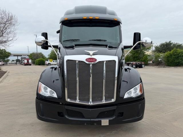 2022 Peterbilt 579-10