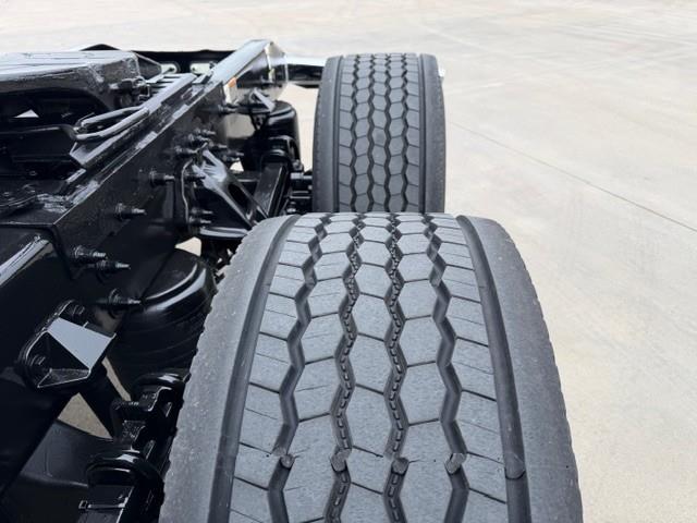 2022 Peterbilt 579-17