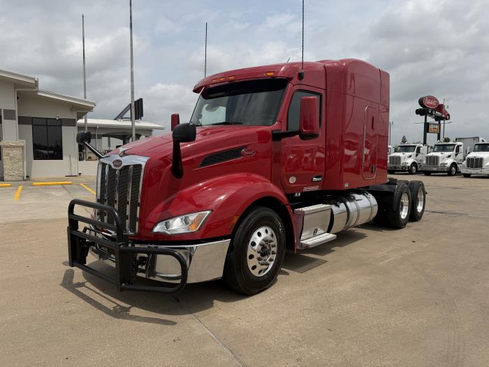 2022 Peterbilt 579-1