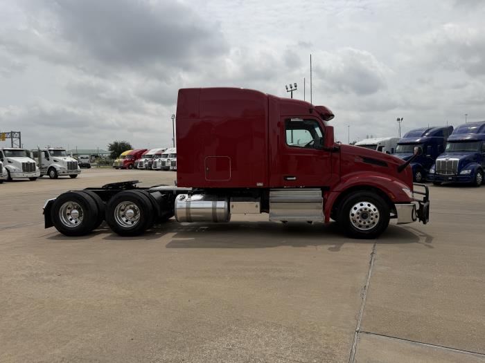 2022 Peterbilt 579-6