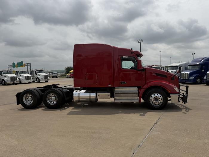 2022 Peterbilt 579-6
