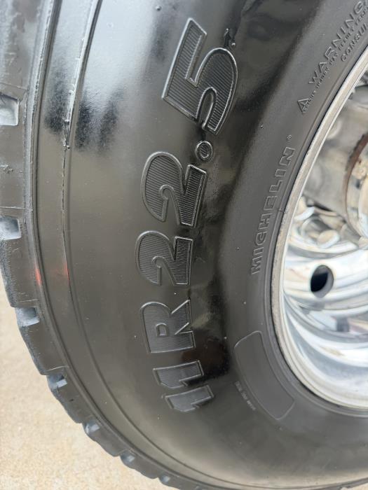 2022 Peterbilt 579-9