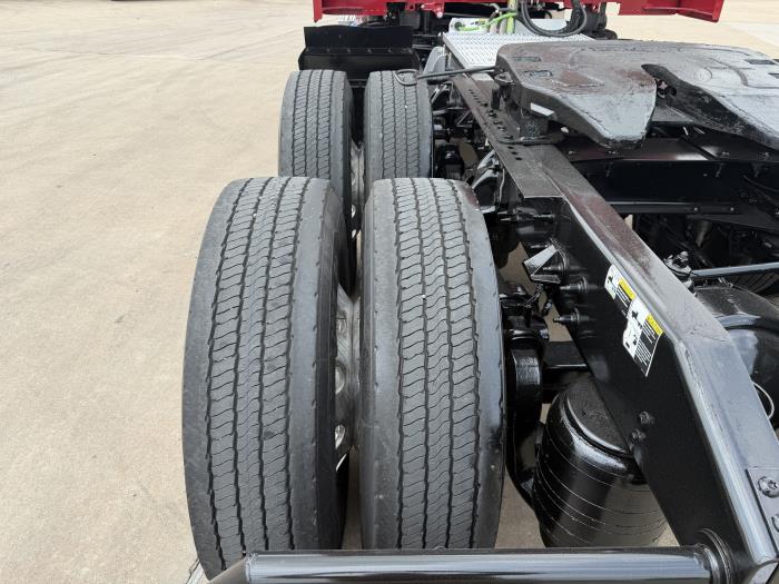 2022 Peterbilt 579-12