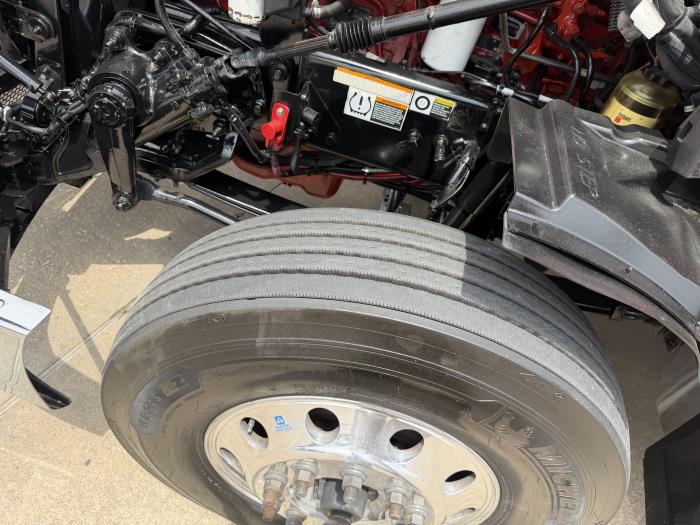 2022 Peterbilt 579-18