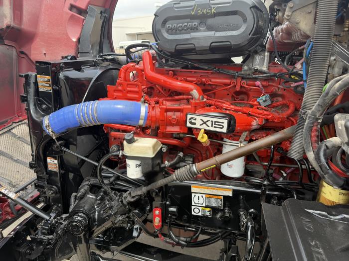 2022 Peterbilt 579-17