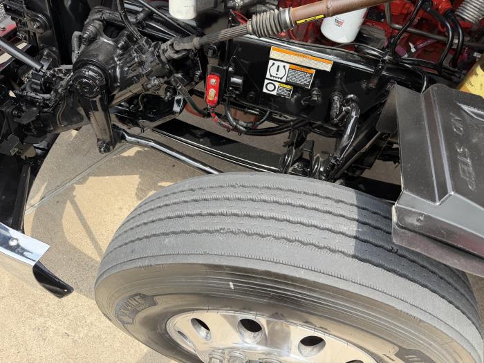 2022 Peterbilt 579-18