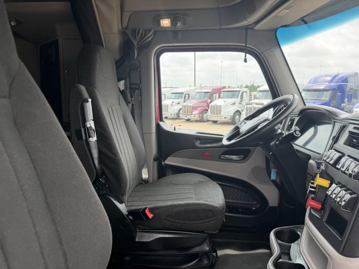 2022 Peterbilt 579-23
