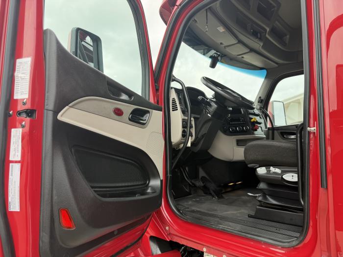 2022 Peterbilt 579-24