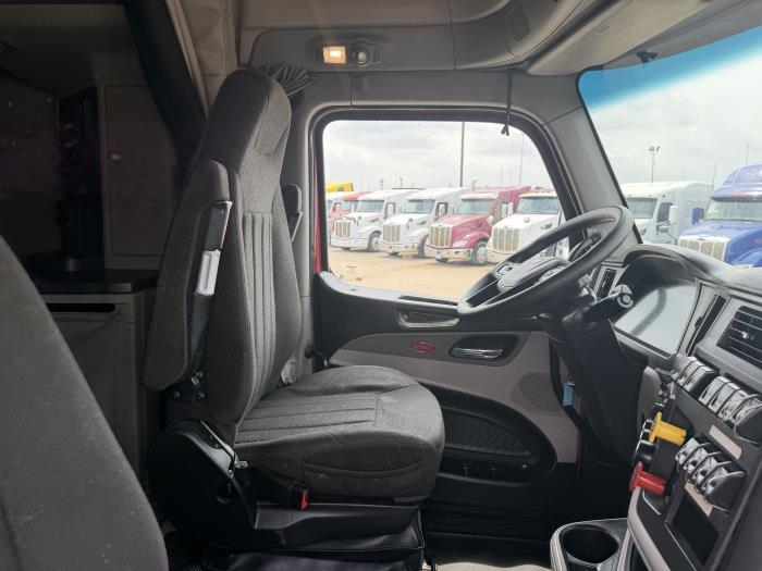 2022 Peterbilt 579-23