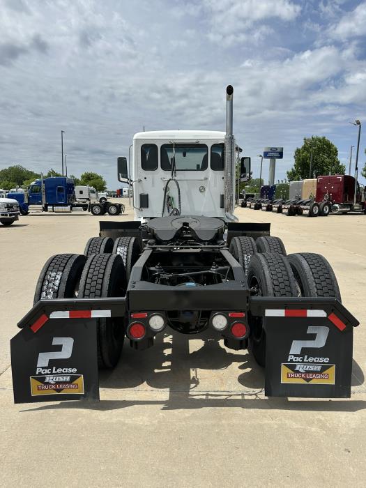 2021 Peterbilt 579-3