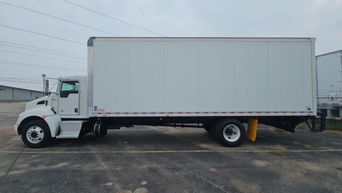 2022 Kenworth T270-2