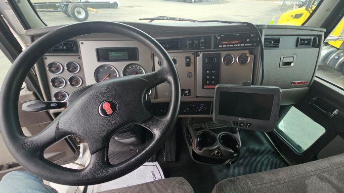 2022 Kenworth T270-11