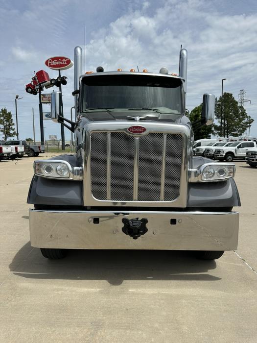 2021 Peterbilt 567-3