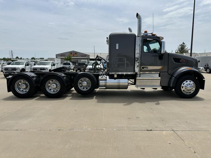 2021 Peterbilt 567-5