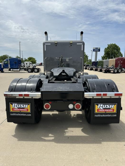 2021 Peterbilt 567-6