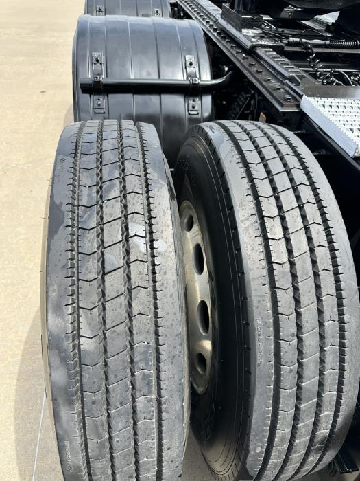 2021 Peterbilt 567-18