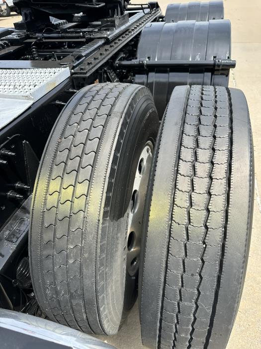 2021 Peterbilt 567-21