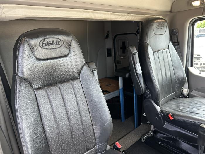 2021 Peterbilt 567-11