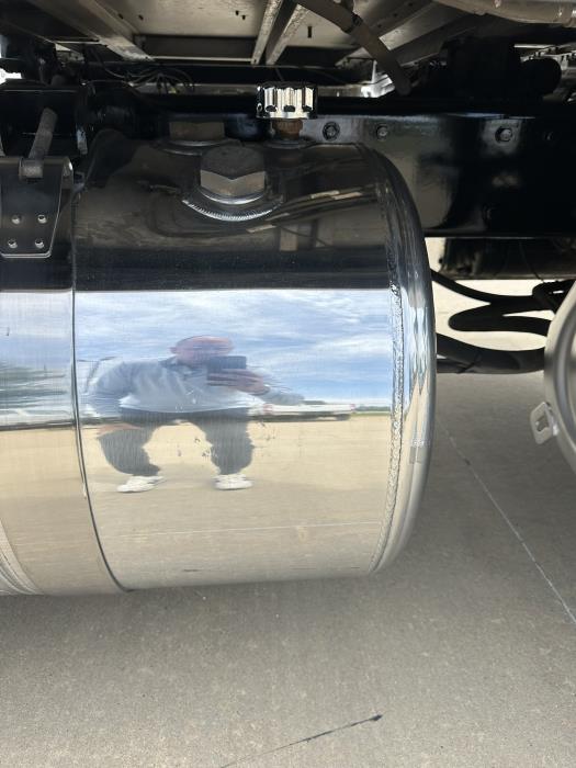 2021 Peterbilt 567-17