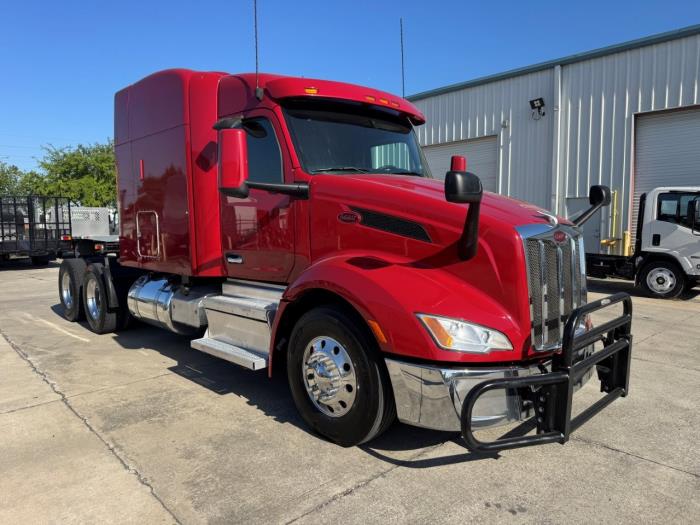 2022 Peterbilt 579-3