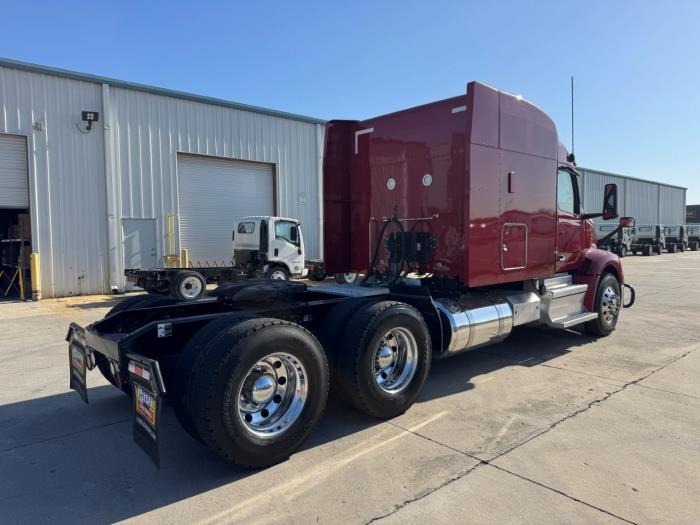 2022 Peterbilt 579-5