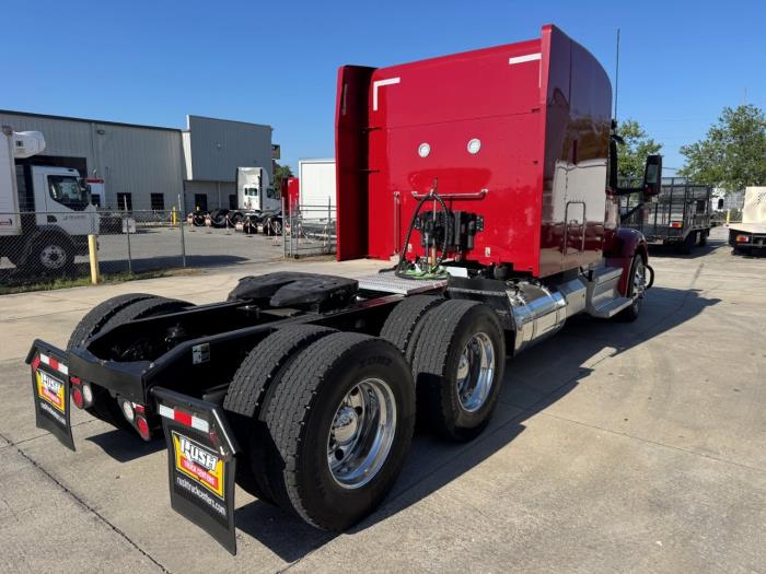 2022 Peterbilt 579-6