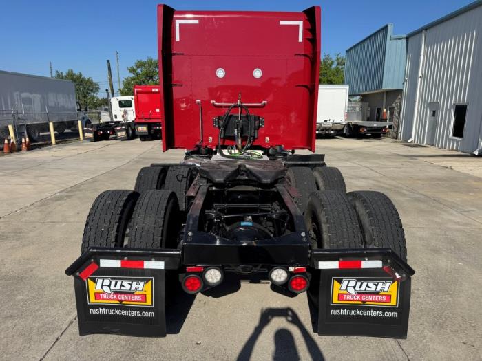 2022 Peterbilt 579-7