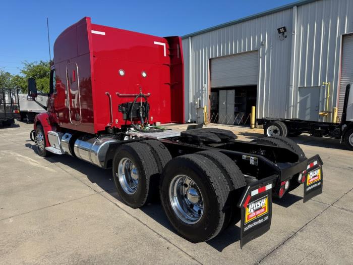 2022 Peterbilt 579-8
