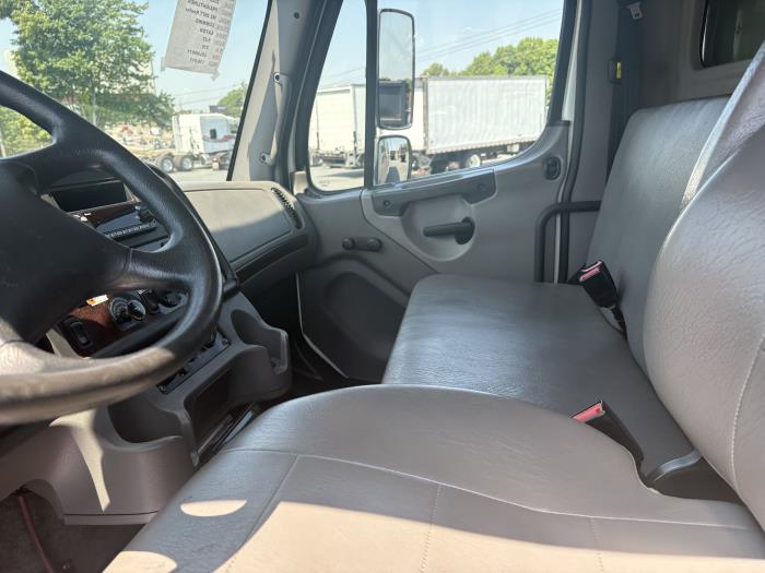 2020 Freightliner — photo 8