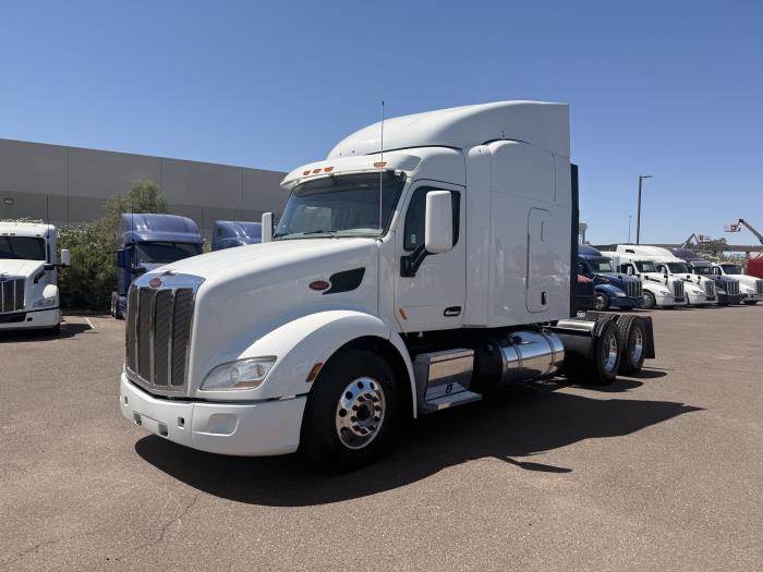 2022 Peterbilt 579-1