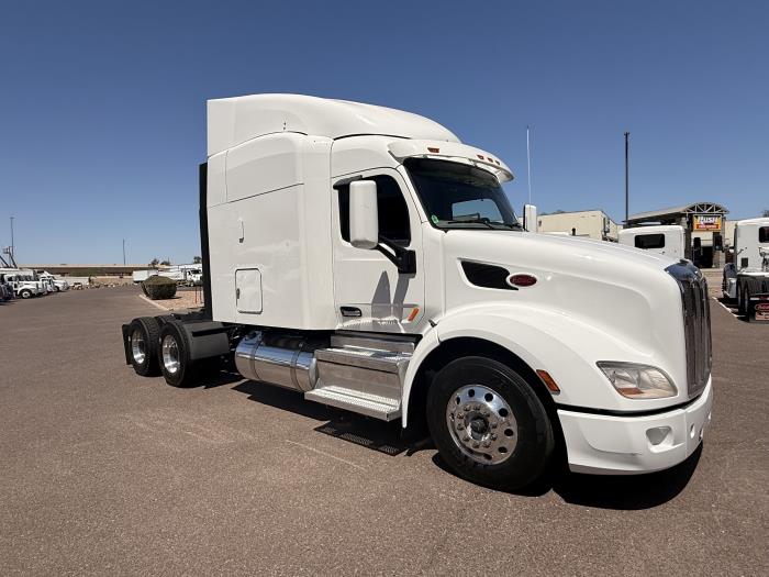 2022 Peterbilt 579-7