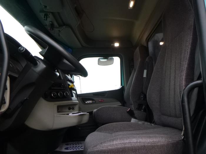 2022 Peterbilt 567-19