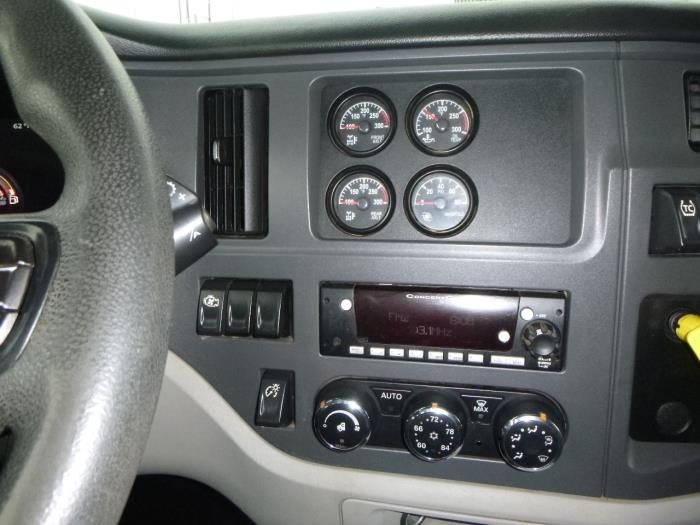 2022 Peterbilt 567-24