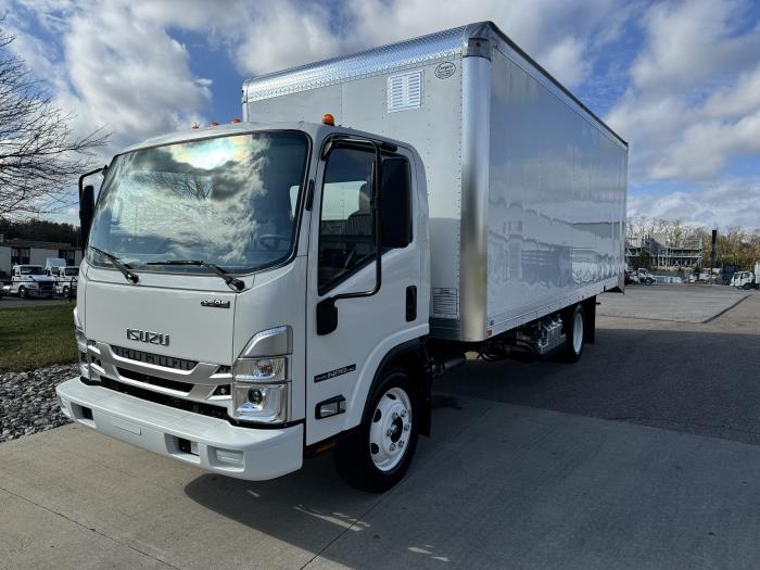 2026 Isuzu NPR-HD-10