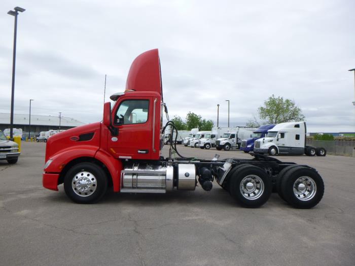 2020 Peterbilt 579-3