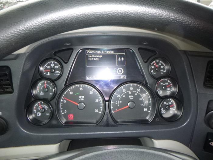 2020 Peterbilt 579-16
